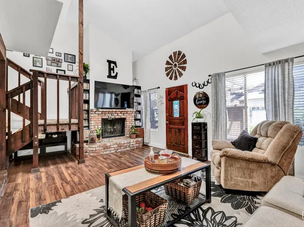 2316 Gosford Rd APT R, Bakersfield, CA 93309