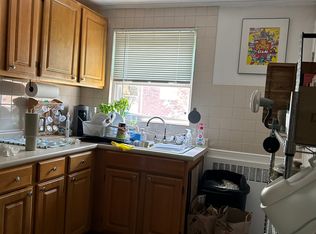 170 Summit Ave APT 1, Quincy, MA 02170