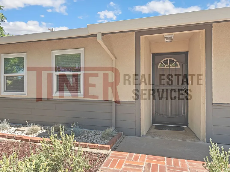 3413 Windsor Dr — Photo 6