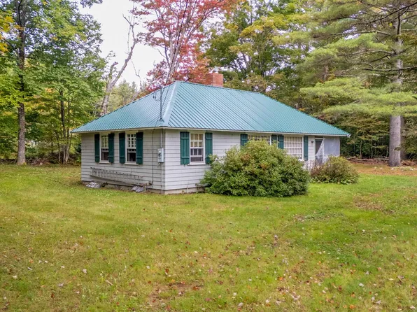 2159 Chinook Trail, Tamworth, NH 03886