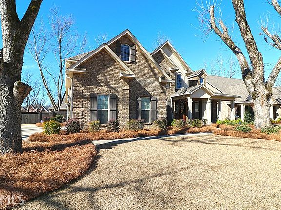 2nd image of 304 Madilyn Dr