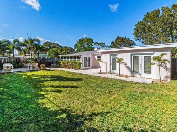 240 Forest Hill Blvd, West Palm Beach, FL 33405