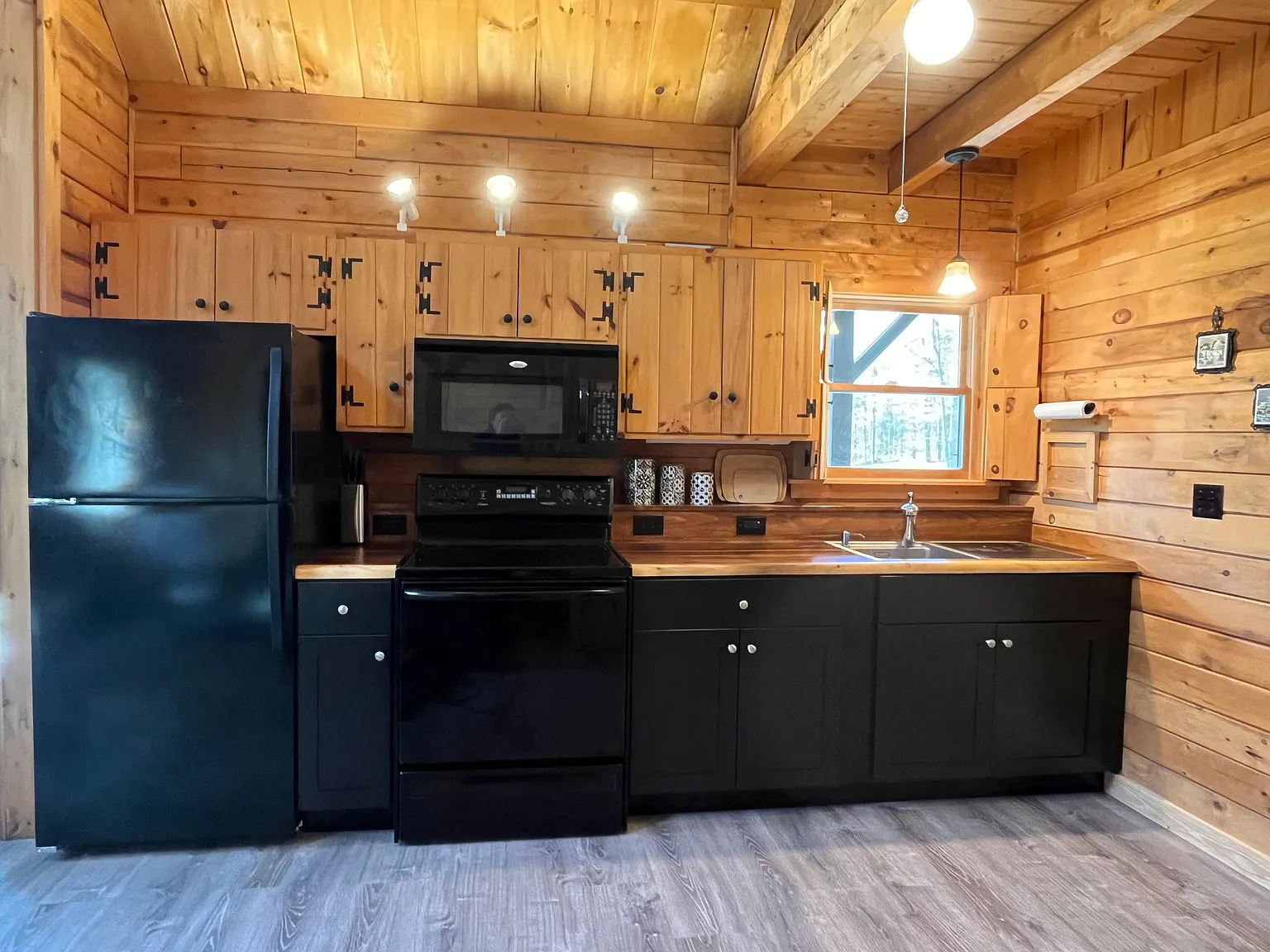 1 bed, 700 sqft, $2,800 — Photo 3