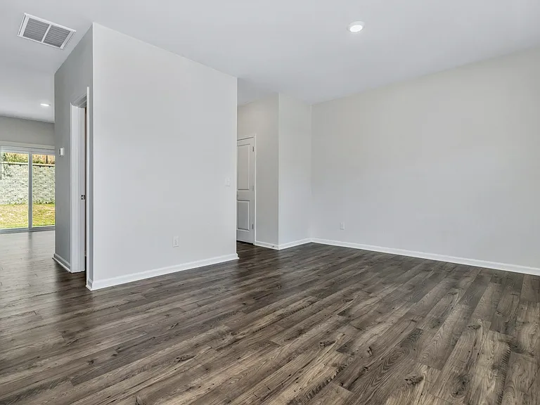 229 Marathon Ln — Photo 9