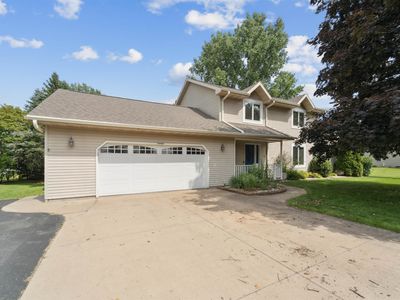 N1402 Highgreen Dr, Greenville, WI, 54942