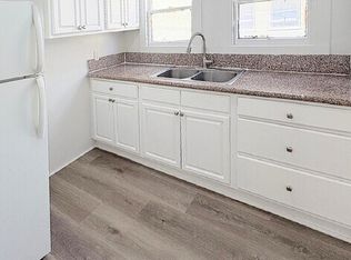 433 W 4th St #1/2, Long Beach, CA 90802