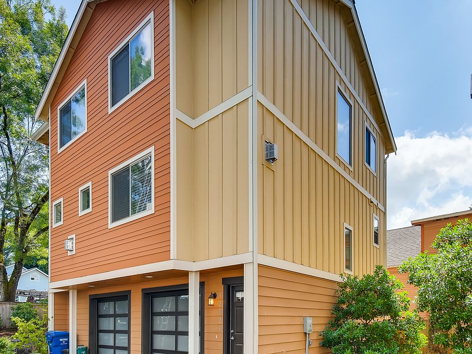 1st image of 12029B 35th Ave NE
