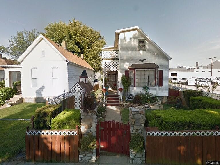 1st image of 1300 Harriet St