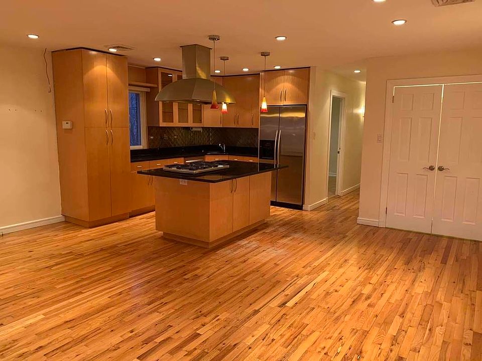 1st image of 32-48 36th St #3