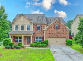 4228 Woods Creek Ln, Suwanee, GA 30024