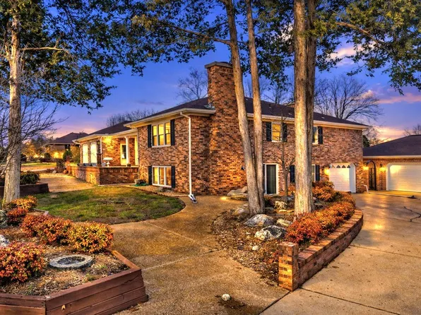 2012 Fuller St, Mountain Home, AR 72653