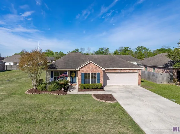377 Key Largo Dr, Port Allen, LA 70767