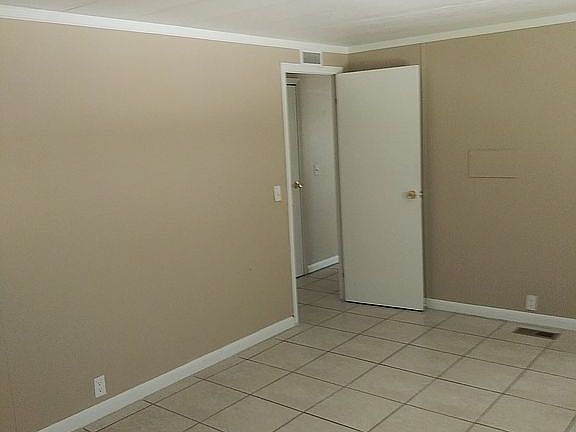5th image of 701 NW 217th Way