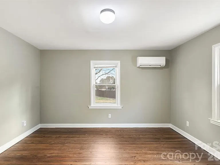 1751 Robert Martin Rd — Photo 8