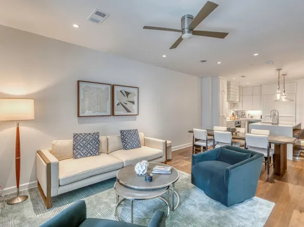 90 Island Dr #7303, Horseshoe Bay, TX 78657