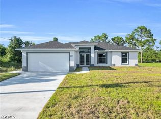 859 Chicago St, Lehigh Acres, FL 33974