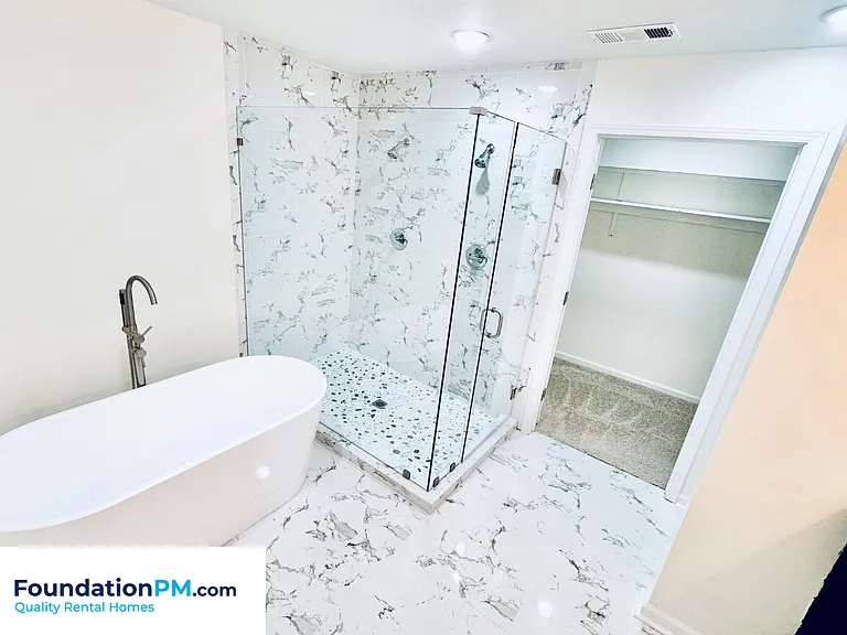 8712 Carrollwood Ln — Photo 20
