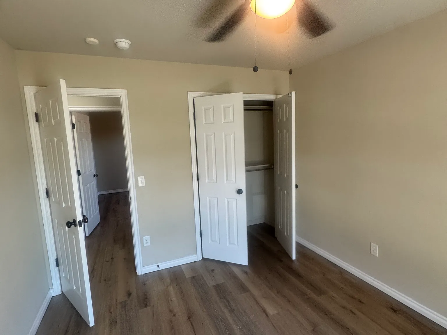 3 bed, 1600 sqft, $2,000 — Photo 2