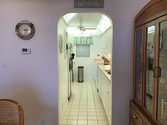 4th image of 520 Palm Springs Blvd APT 611