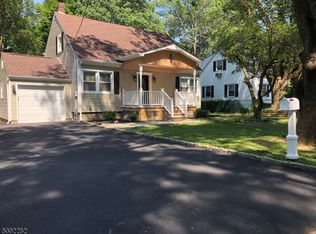 79 Glen Ct, North Plainfield, NJ 07063
