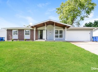 1396 Springhurst Dr, Florissant, MO 63031