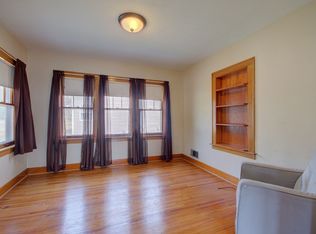 1116 Richards St, Joliet, IL 60433