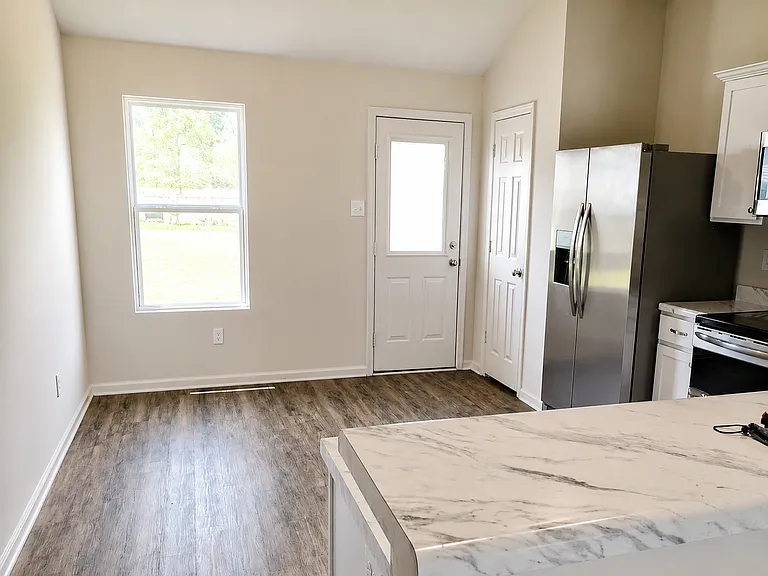 5313 Brody Dr — Photo 4