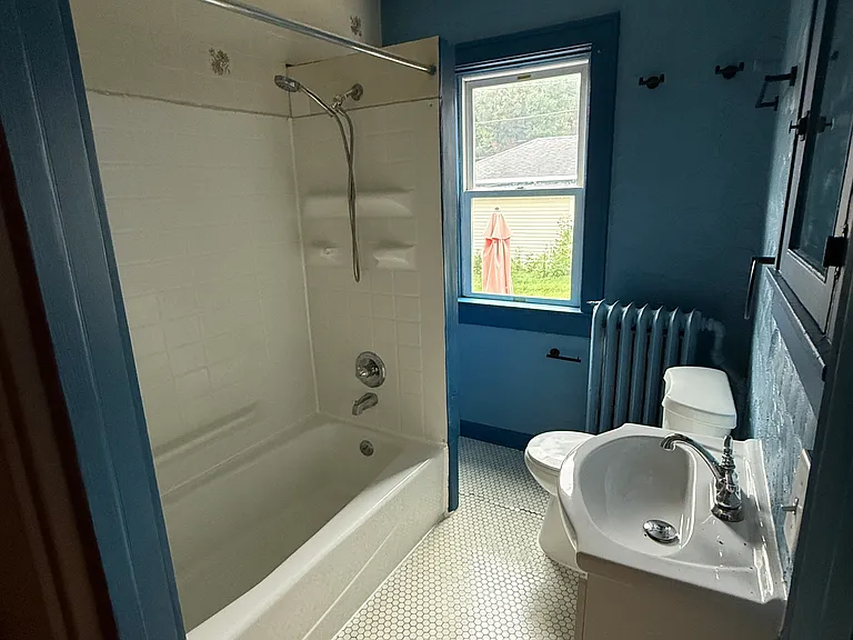 604 Portland Ave — Photo 14