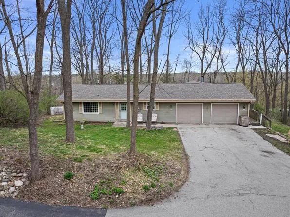 114 West Main STREET #116, Delafield, WI 53018