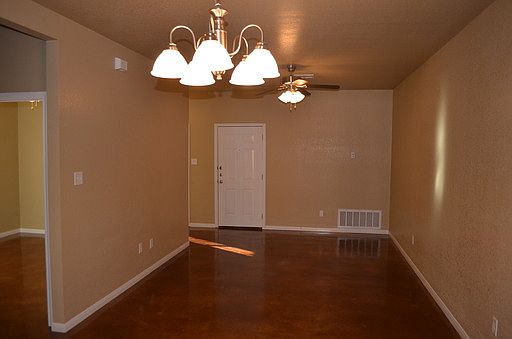 3rd image of 925 Ramblewood St #A