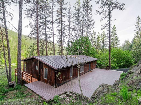 905 Dewey Ave, Orofino, ID 83544