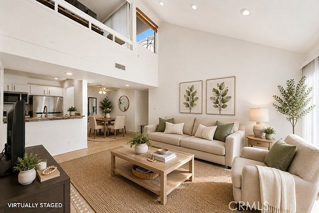 1st image of 25761 Le Parc Unit 82