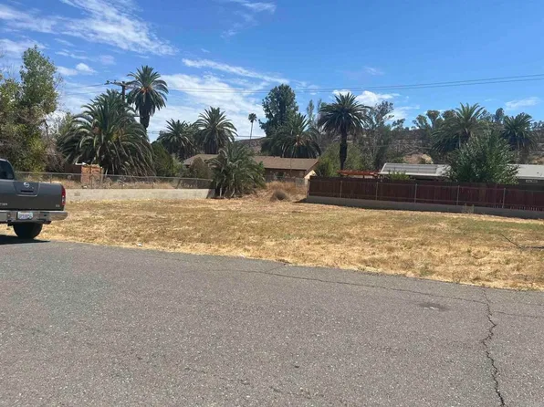 O'McBride Ave, Lake Elsinore, CA 92530