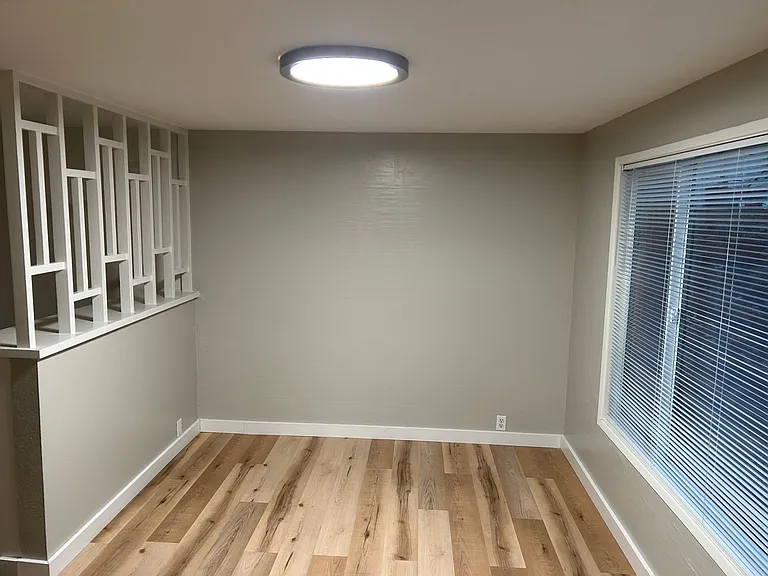 2805 Greentree Way — Photo 10