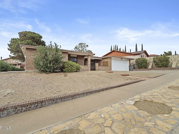 4th image of 11621 Sheila Dr
