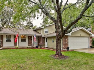 666 Darlington Ln, Crystal Lake, IL 60014