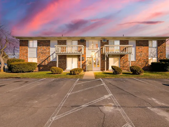 825 S Grand Ave, Fowlerville, MI 48836