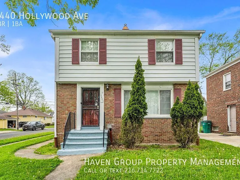 5440 Hollywood Ave — Photo 1