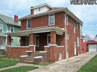 713 N Dawson St, Uhrichsville, OH
