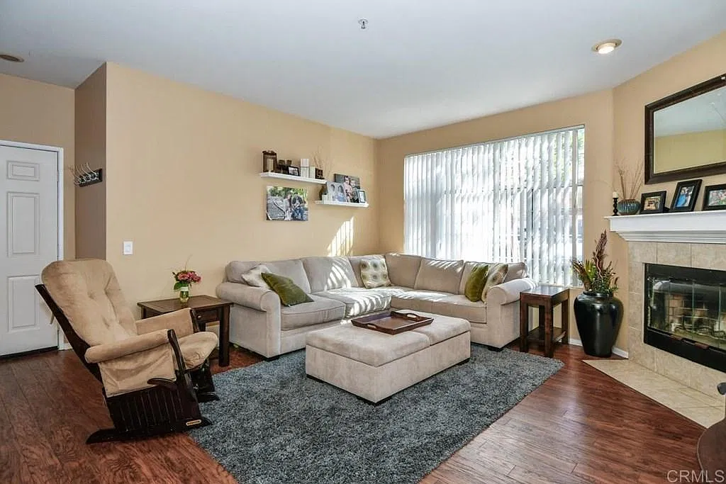 2 bed, 1140 sqft, $3,290 — Photo 3