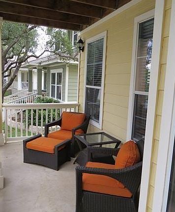 2nd image of 1024 Peyton Pl