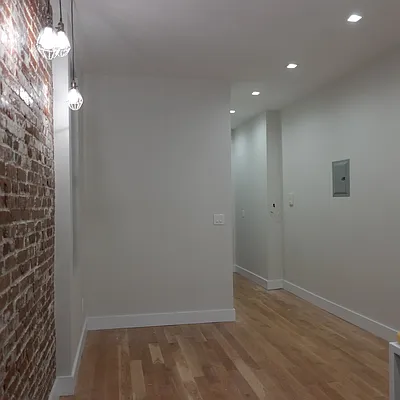 Rented by Nooklyn NYC LLC | media 61