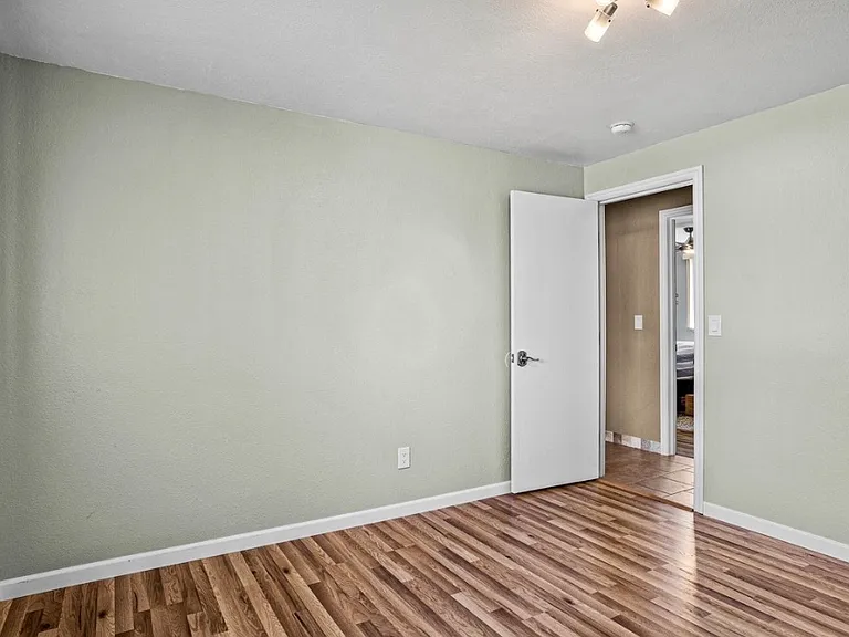 107 N 90th Ave — Photo 11