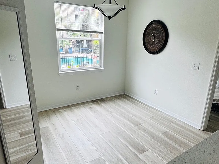 E Palm Ave — Photo 13