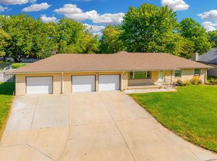 714 E Clay St, Valley Center, KS 67147