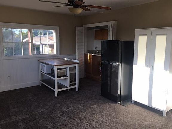 3rd image of 3213 45th St