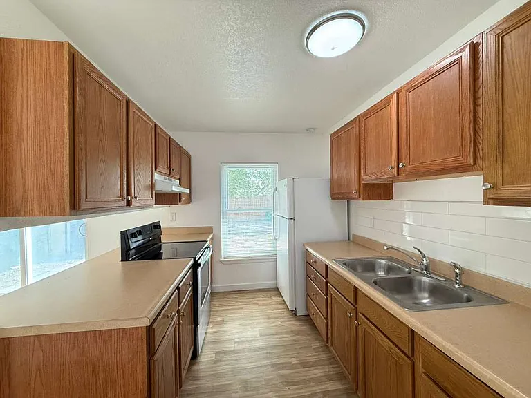 5542 Snow Fox St — Photo 4