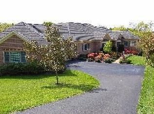 1299 Derbyshire Pl, Keswick, VA 22947