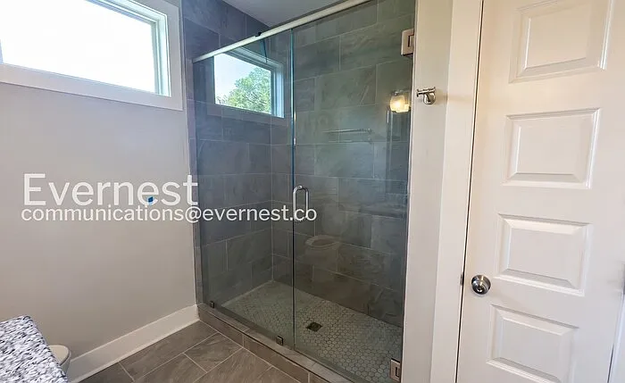 2115 Burns St — Photo 10