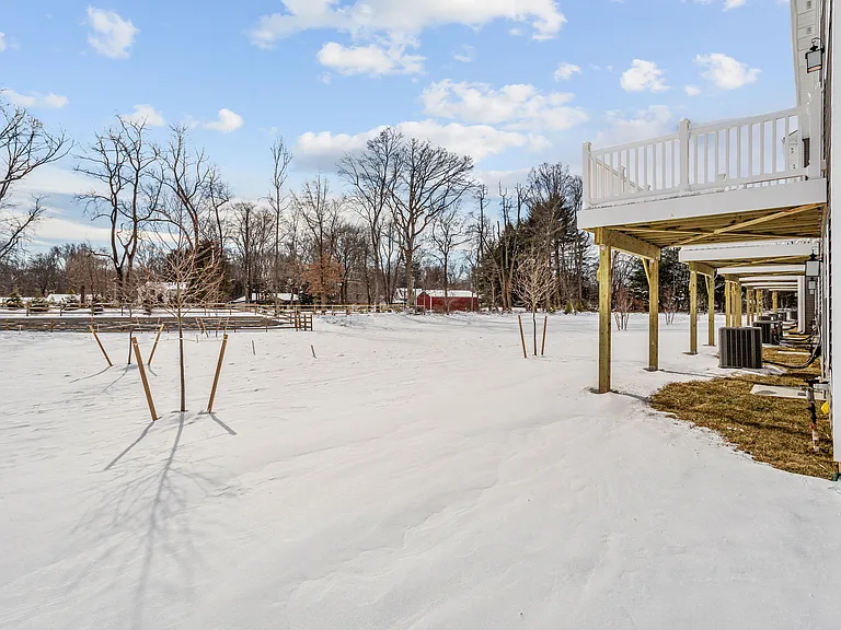 137 Ada Hightower Ave — Photo 33